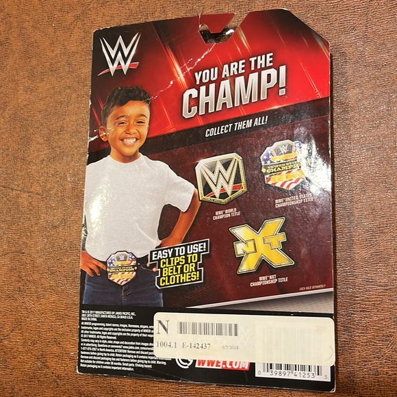 WWE CHAMP belt clip - Picture 2 of 2